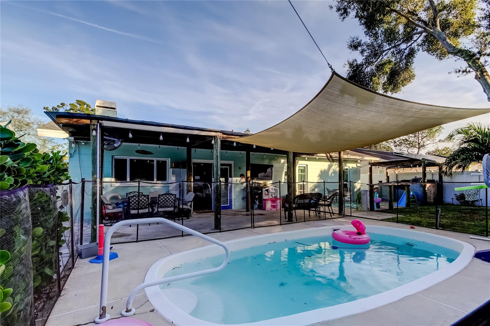 Listing photo id 23 for 10608 Oakhaven Drive