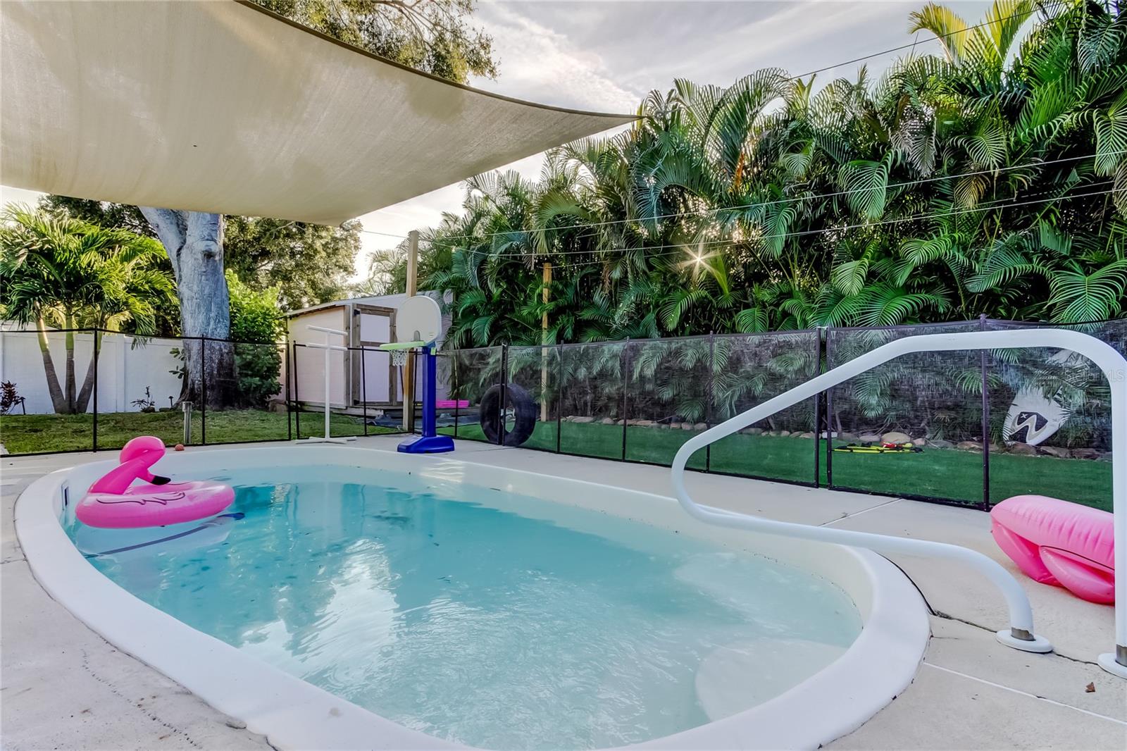 Listing photo id 24 for 10608 Oakhaven Drive