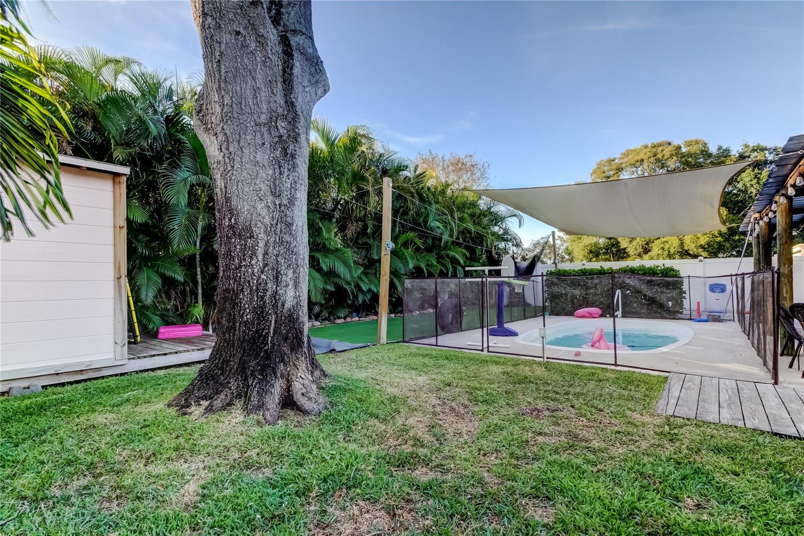 Listing photo id 26 for 10608 Oakhaven Drive