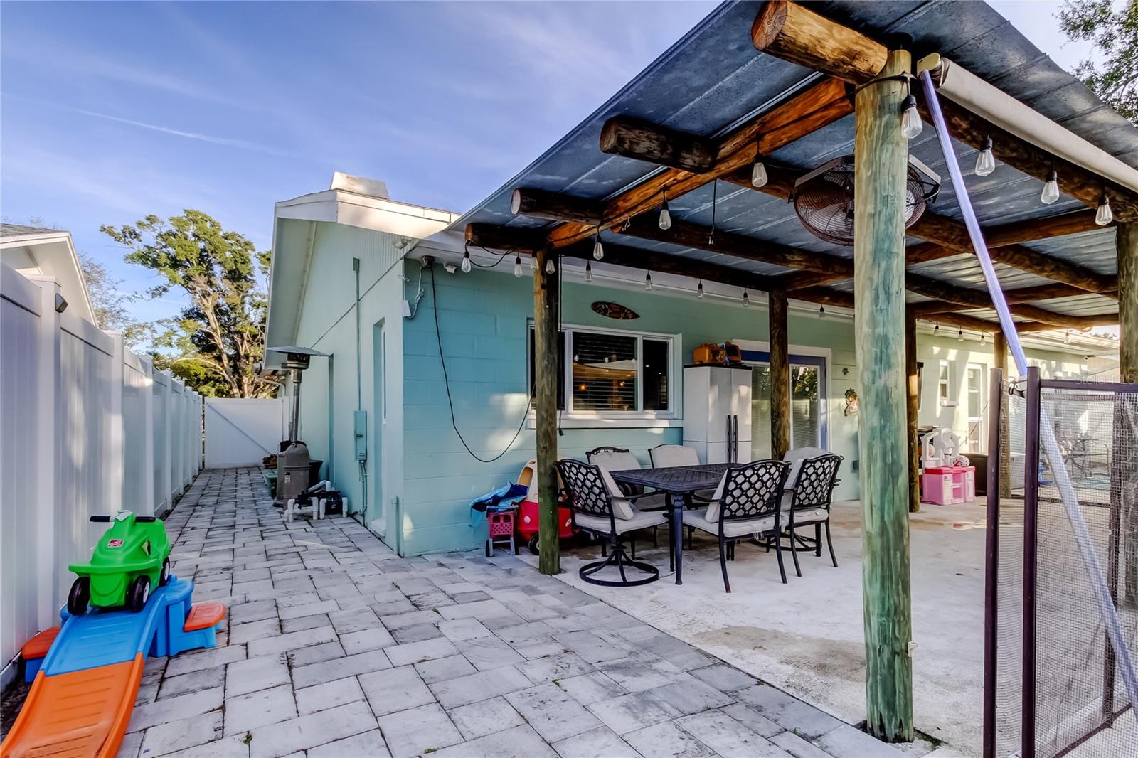 Listing photo id 27 for 10608 Oakhaven Drive