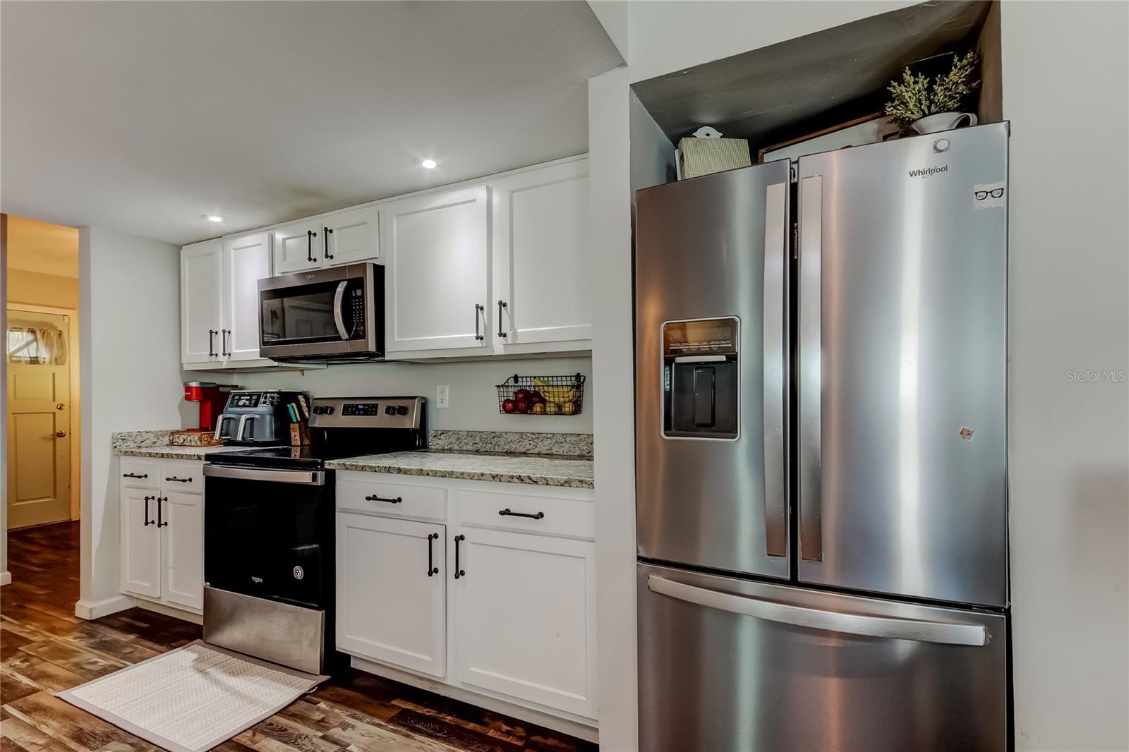 Listing photo id 5 for 10608 Oakhaven Drive