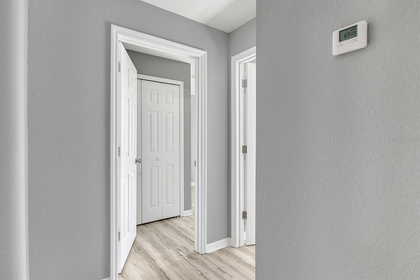 Image 15 of 31 For 390 3rd Avenue Sw