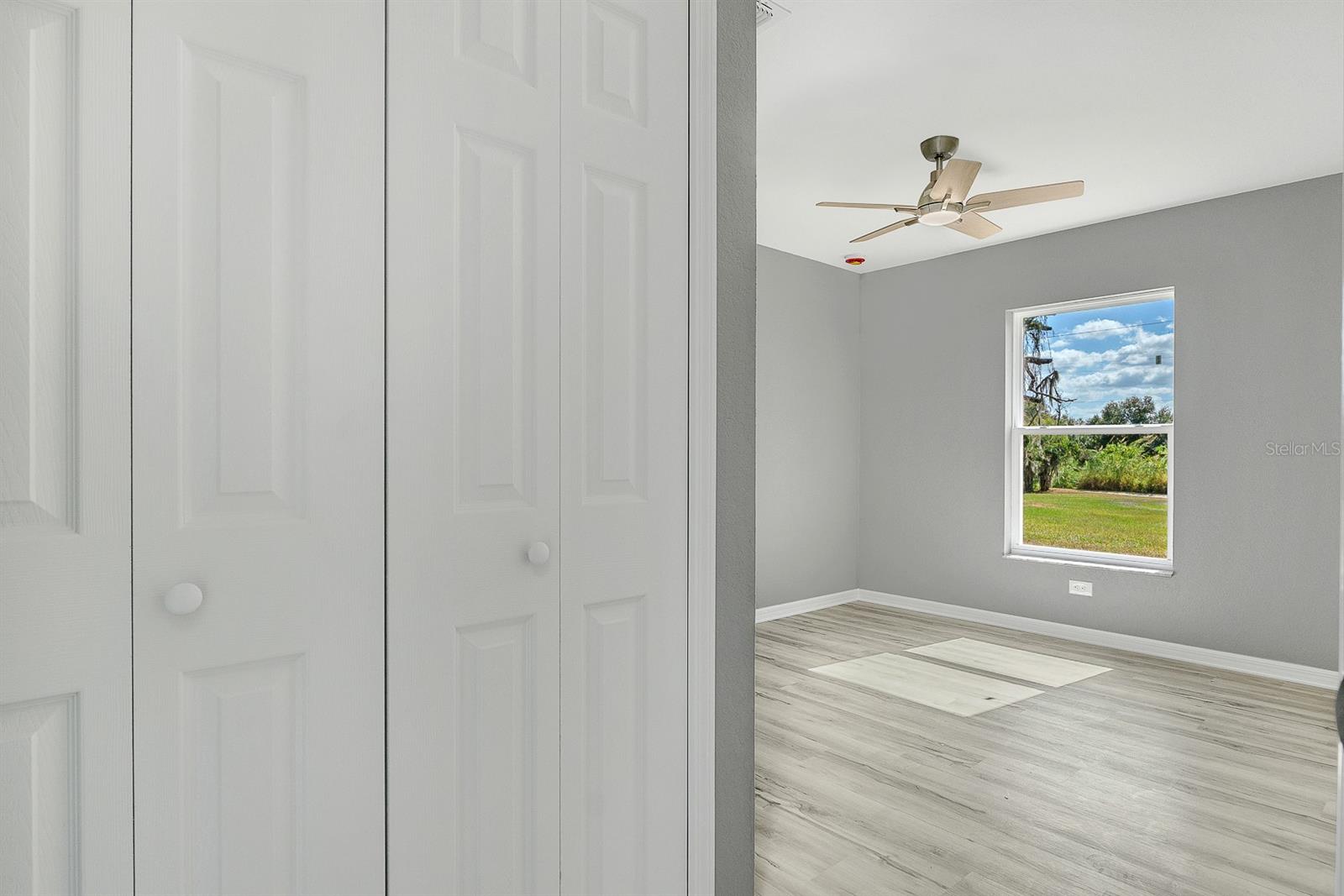 Image 20 of 31 For 390 3rd Avenue Sw