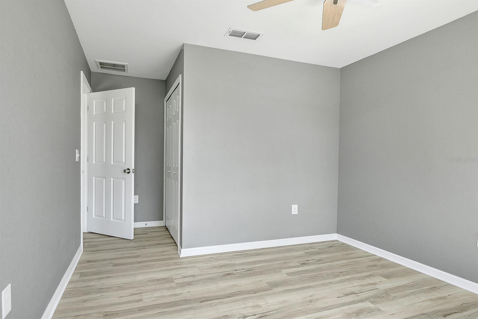 Image 22 of 31 For 390 3rd Avenue Sw