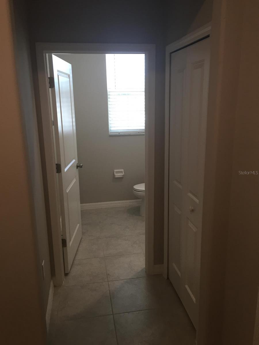 Image 4 of 32 For 9618 Pembrooke Pines Drive