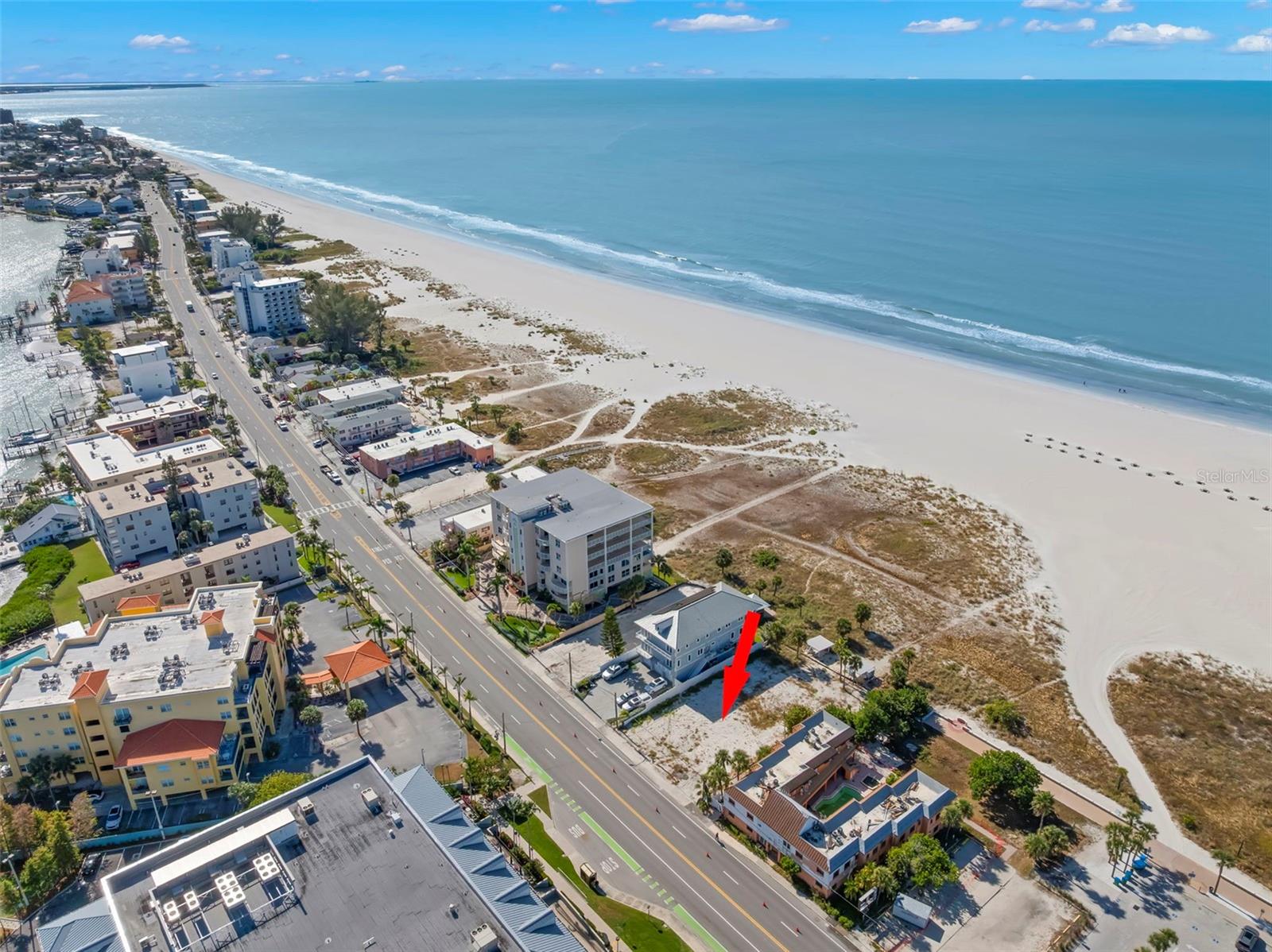 Image 6 of 11 For 10356 Gulf Boulevard