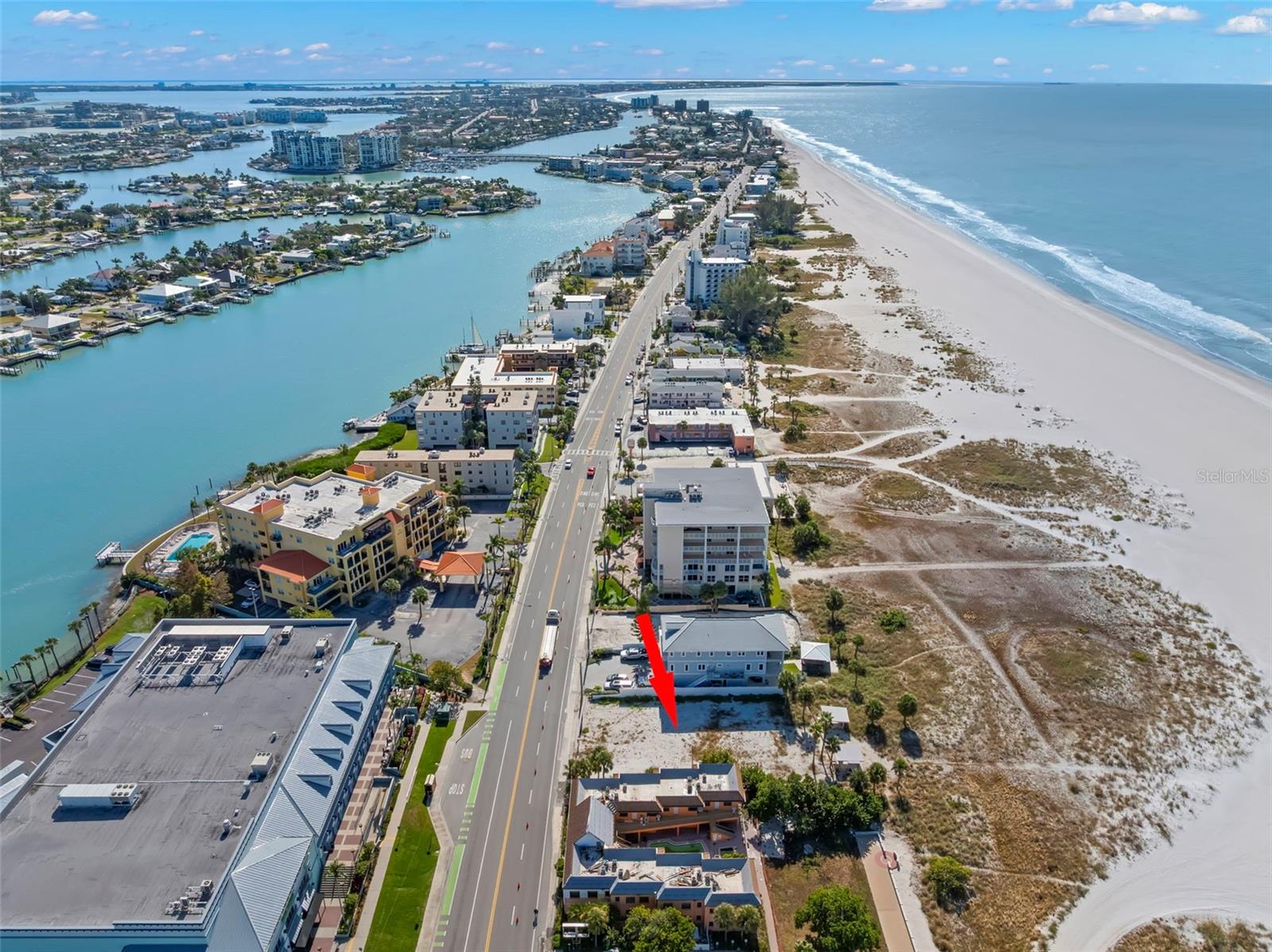 Image 7 of 11 For 10356 Gulf Boulevard