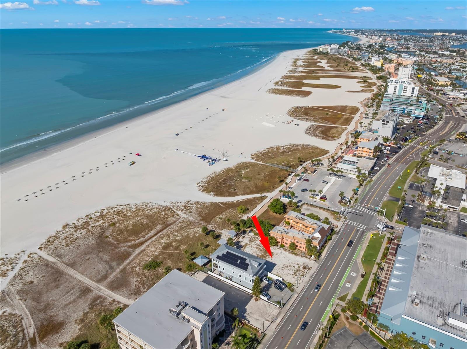 Image 8 of 11 For 10356 Gulf Boulevard