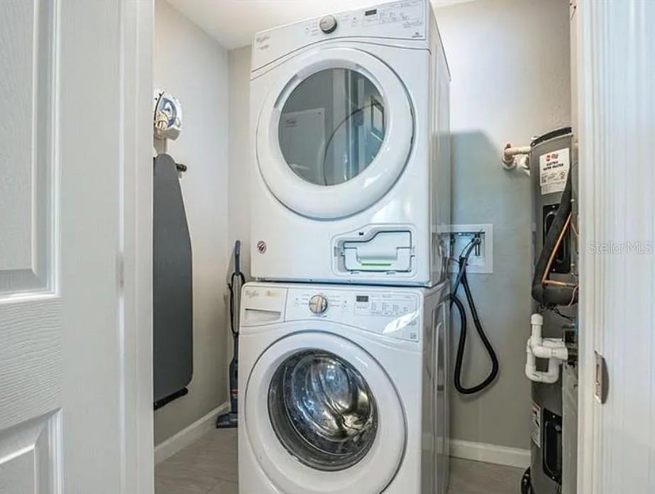 Image 26 of 38 For 14501 Grove Resort Avenue 1535