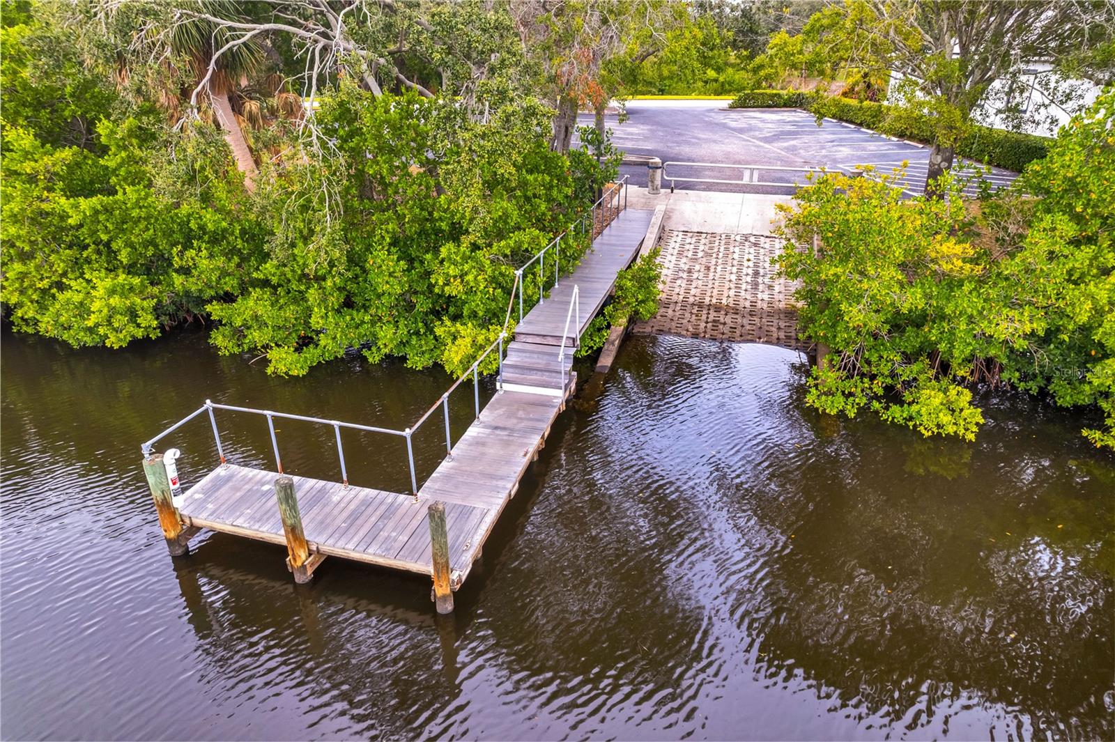 Image 34 of 40 For 1079 Sawgrass Drive