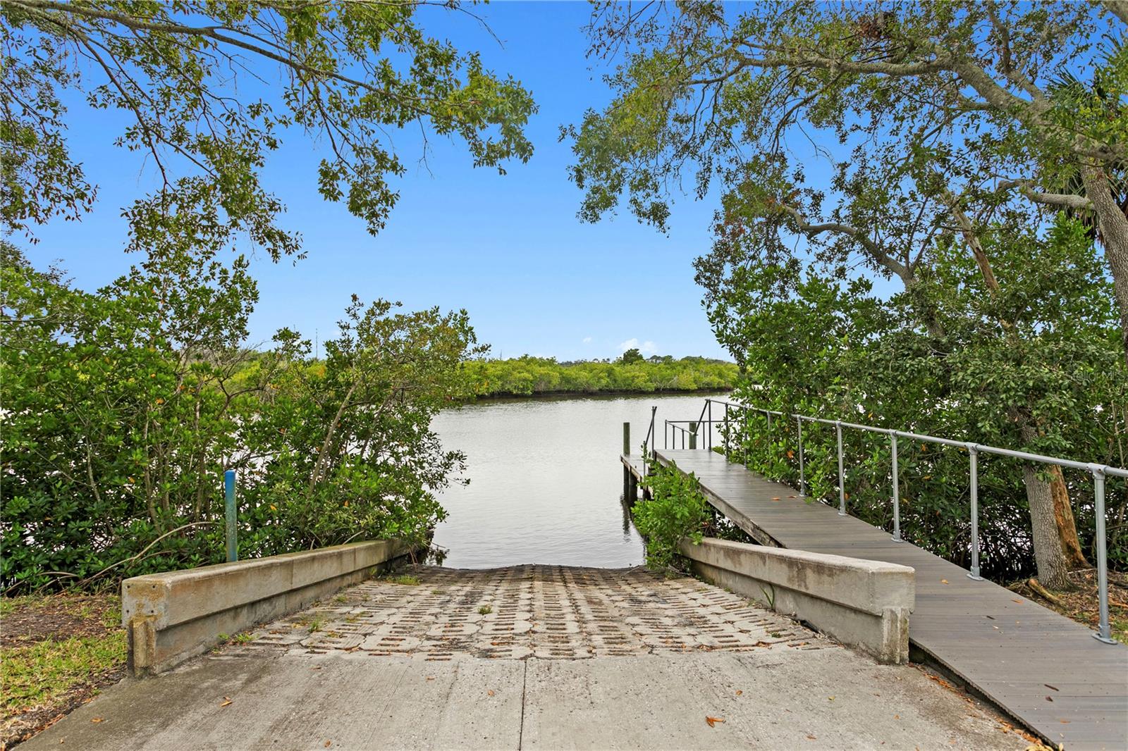 Image 35 of 40 For 1079 Sawgrass Drive