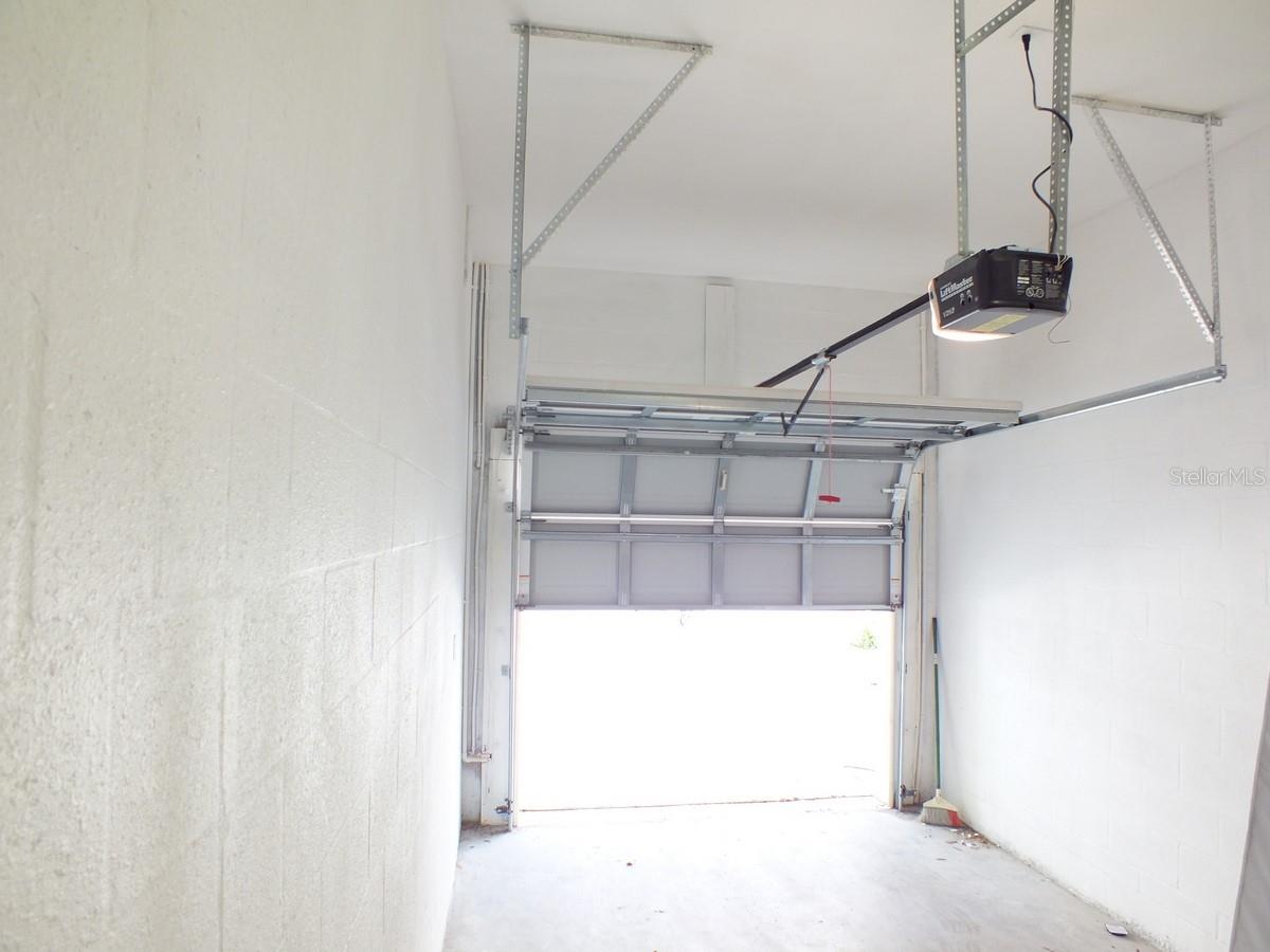 Image 11 of 12 For 616 2nd Street N 5