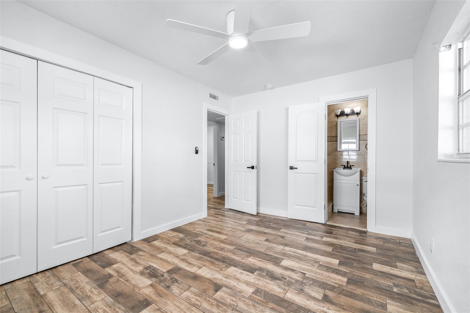 Image 24 of 44 For 3625 Omar Avenue