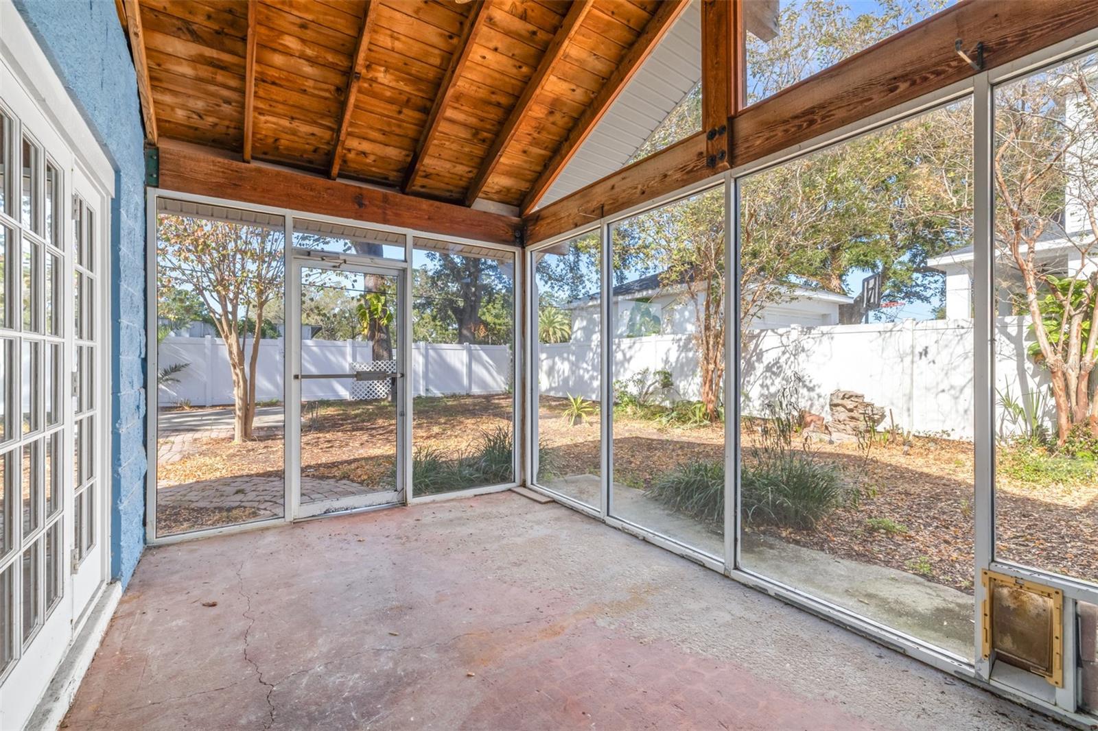 Image 33 of 44 For 3625 Omar Avenue