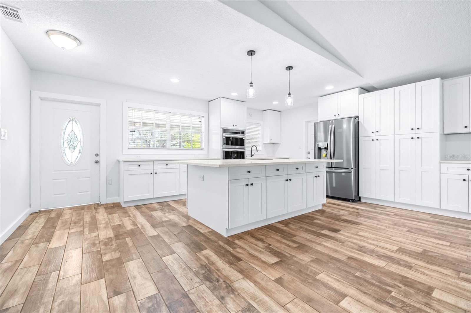 Image 4 of 44 For 3625 Omar Avenue