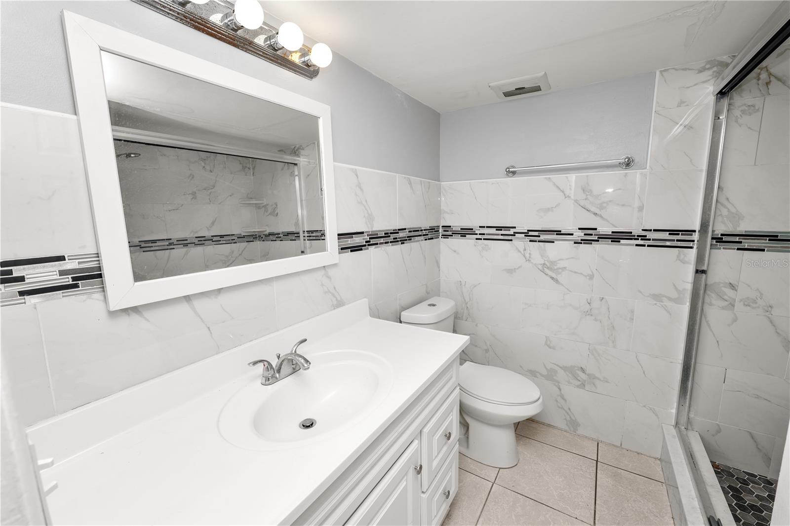 Image 21 of 31 For 5728 14th Avenue N 205b