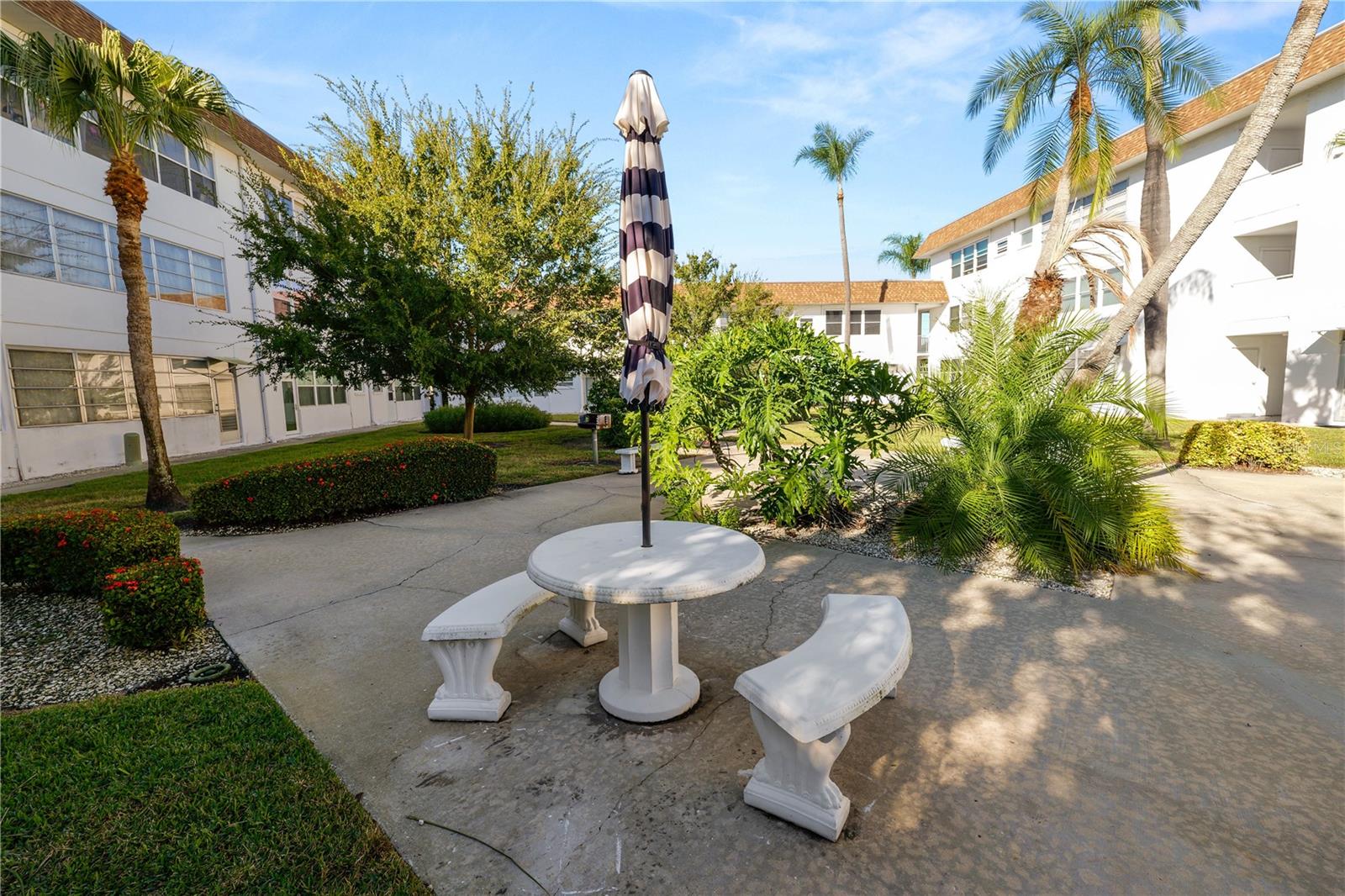 Image 27 of 31 For 5728 14th Avenue N 205b