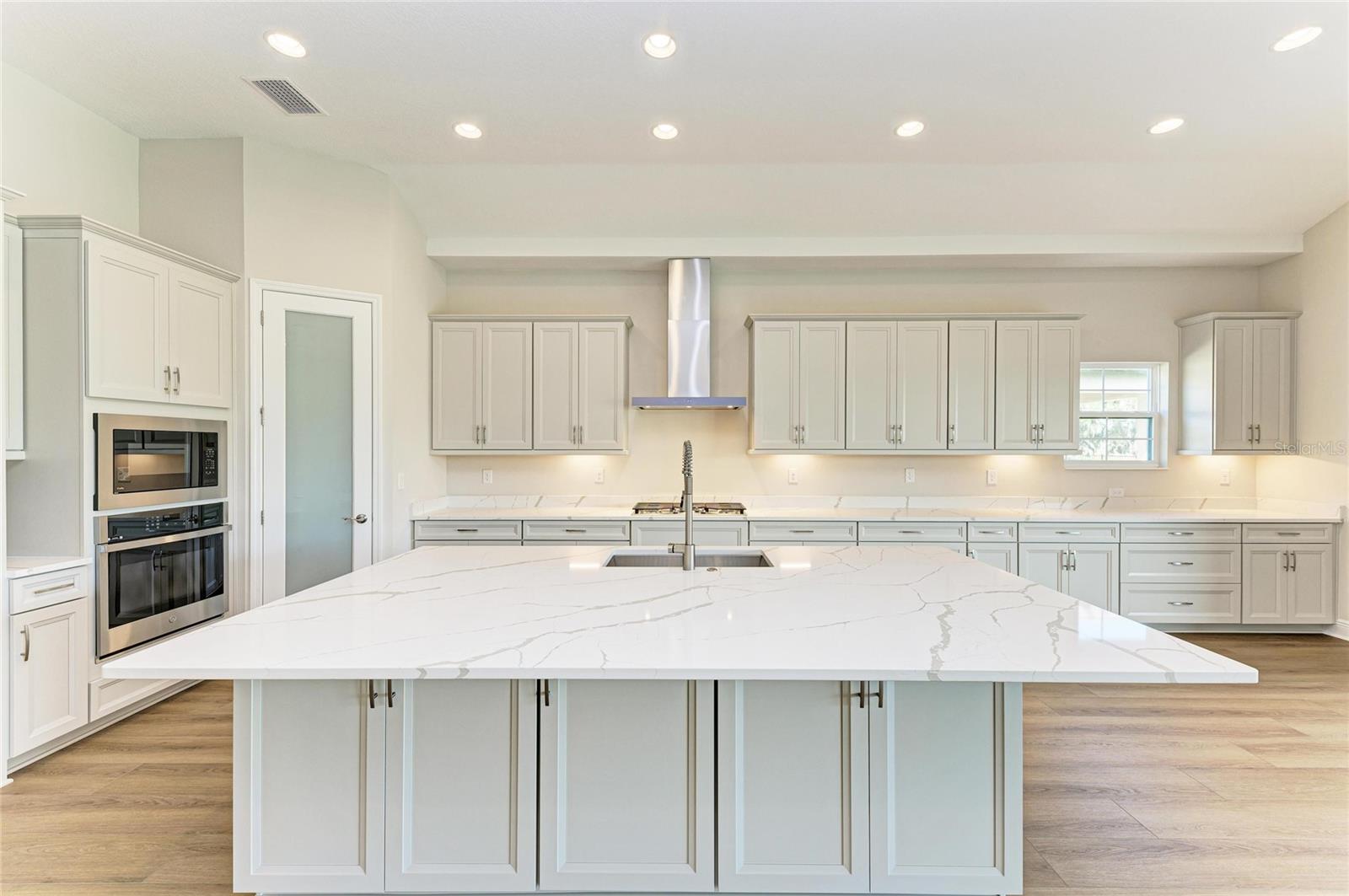 Image 14 of 41 For 14924 Rider Pass Drive