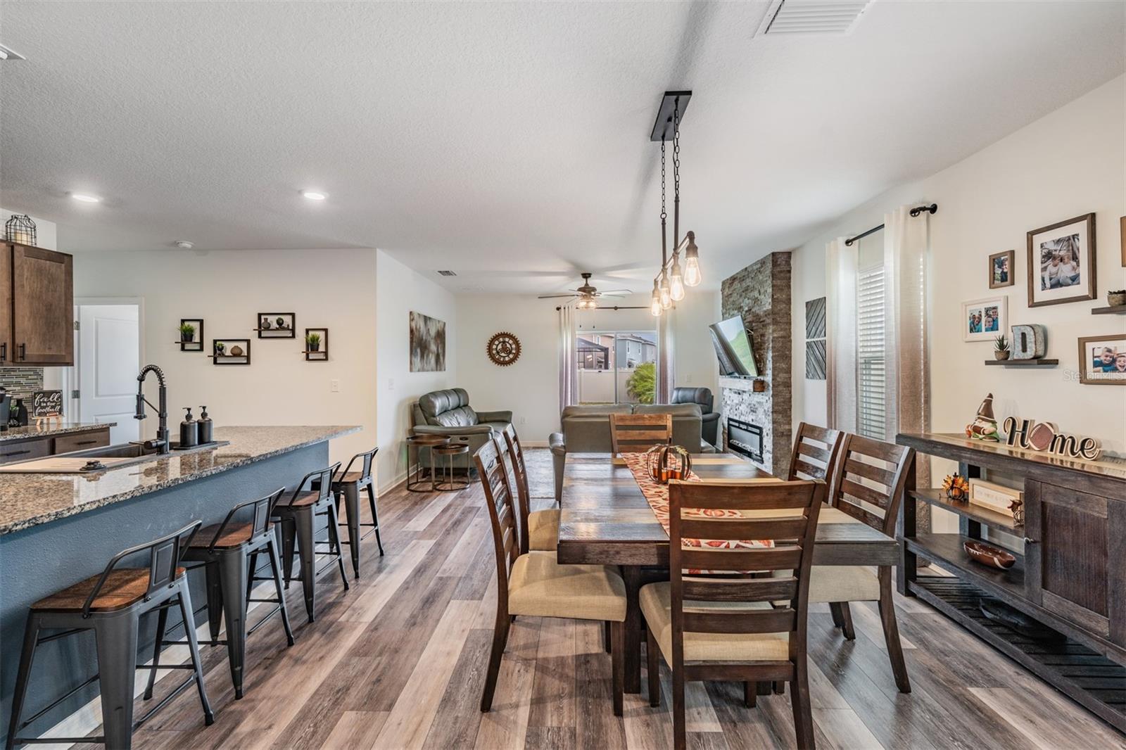 Image 15 of 52 For 11006 Penny Gale Loop