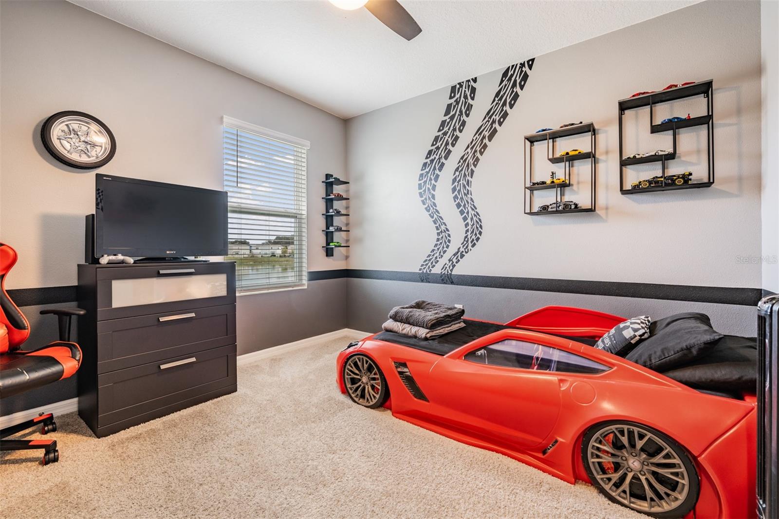 Image 30 of 52 For 11006 Penny Gale Loop