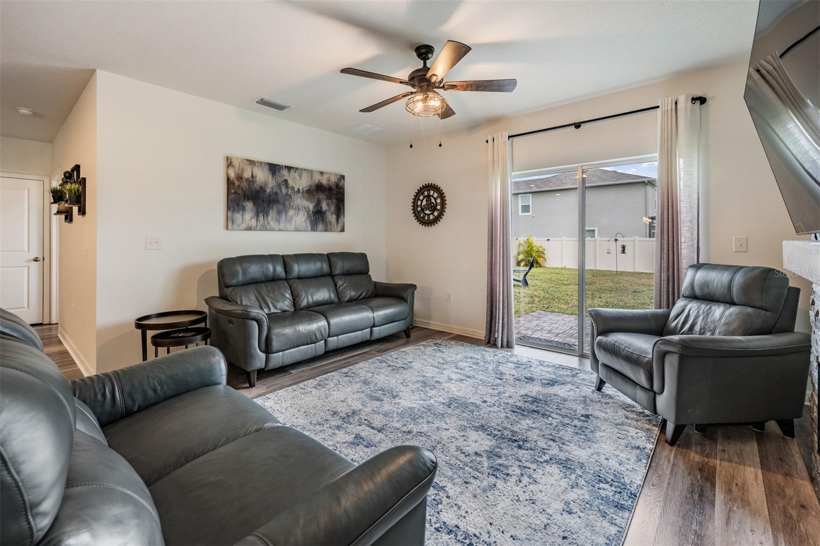 Image 7 of 52 For 11006 Penny Gale Loop