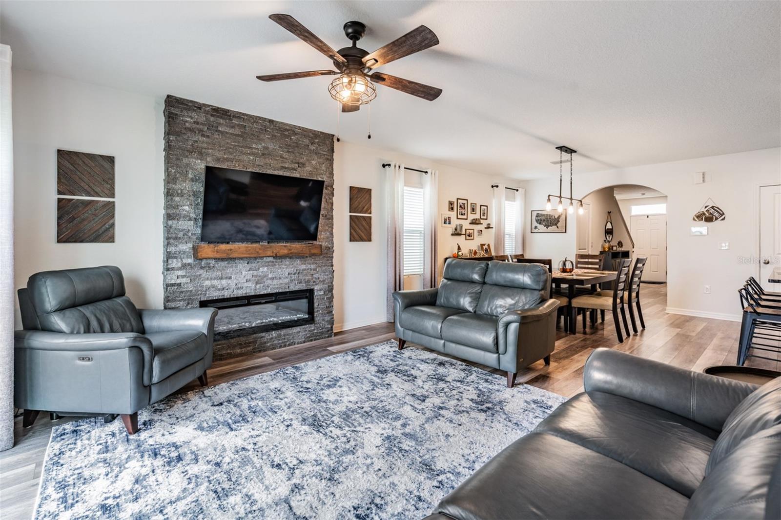 Image 8 of 52 For 11006 Penny Gale Loop