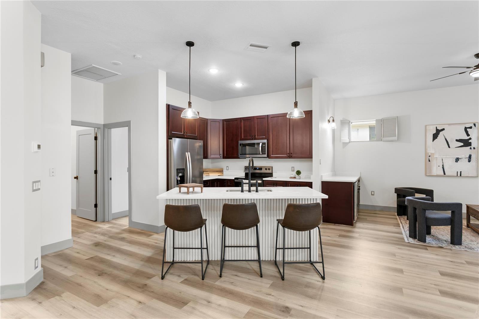 Image 14 of 51 For 1145 Riveredge Drive