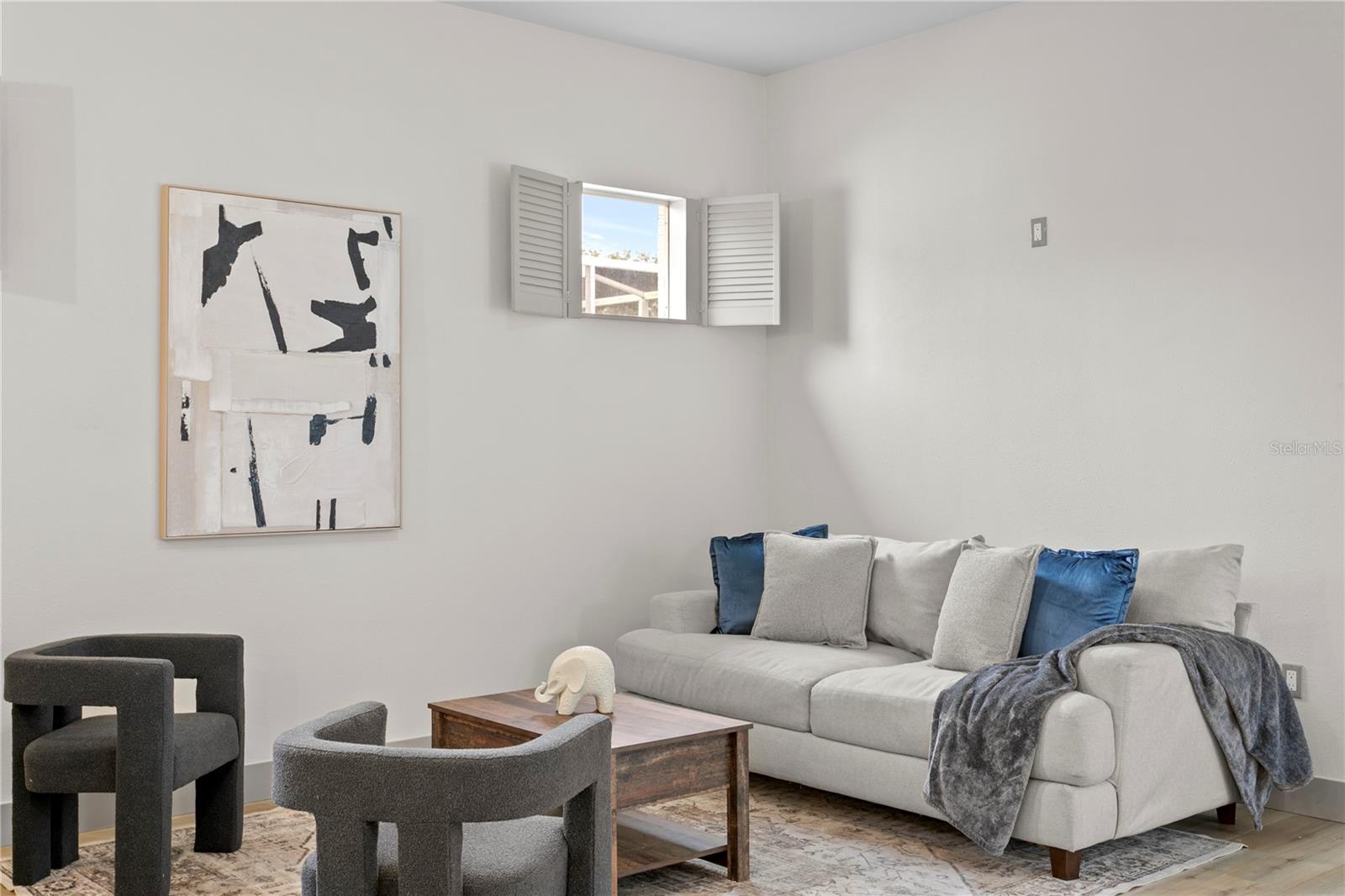 Image 20 of 51 For 1145 Riveredge Drive