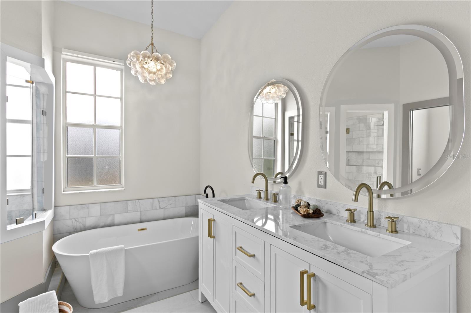 Image 29 of 51 For 1145 Riveredge Drive