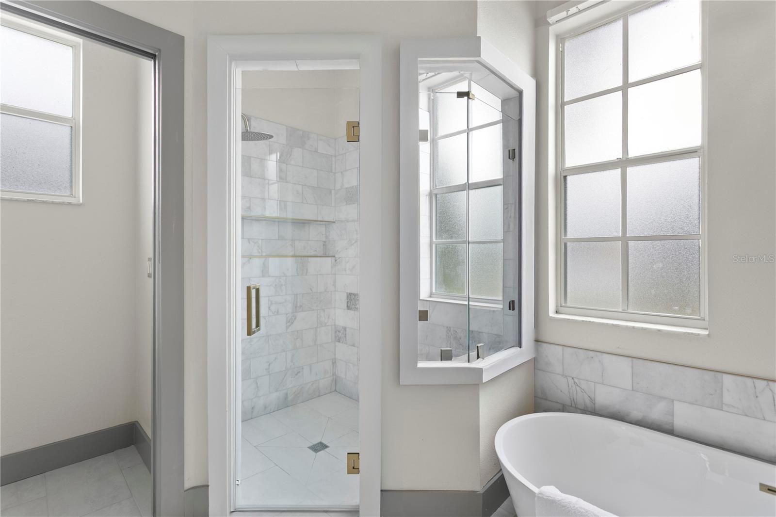 Image 31 of 51 For 1145 Riveredge Drive