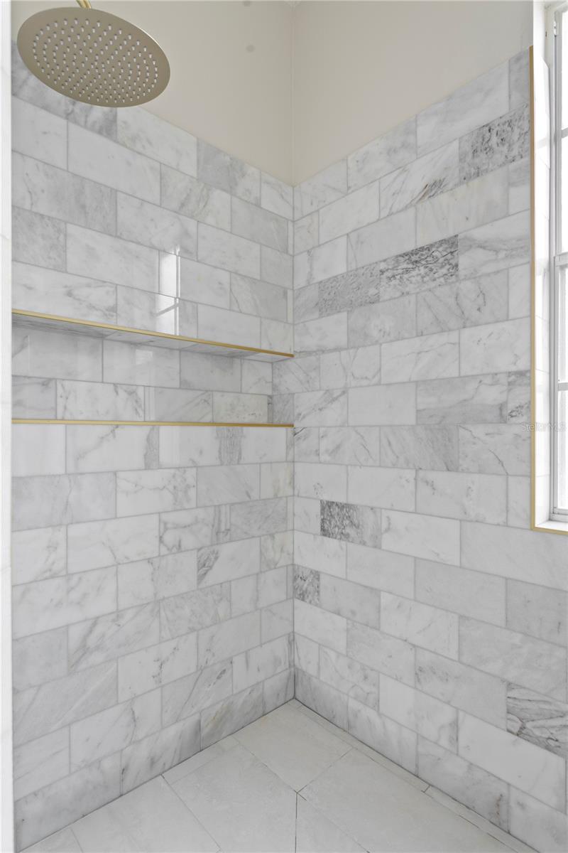 Image 32 of 51 For 1145 Riveredge Drive