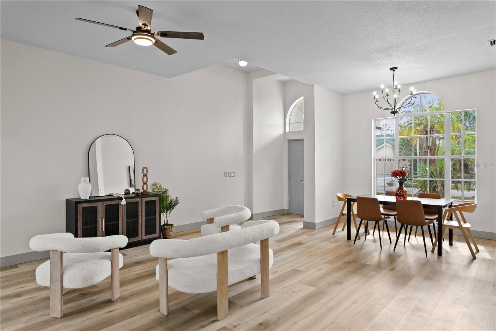 Image 7 of 51 For 1145 Riveredge Drive