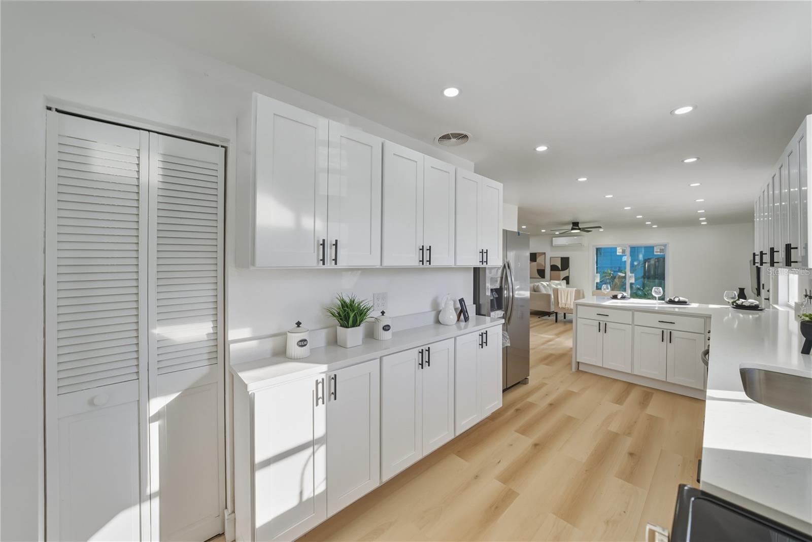 Image 17 of 49 For 542 64th Street S