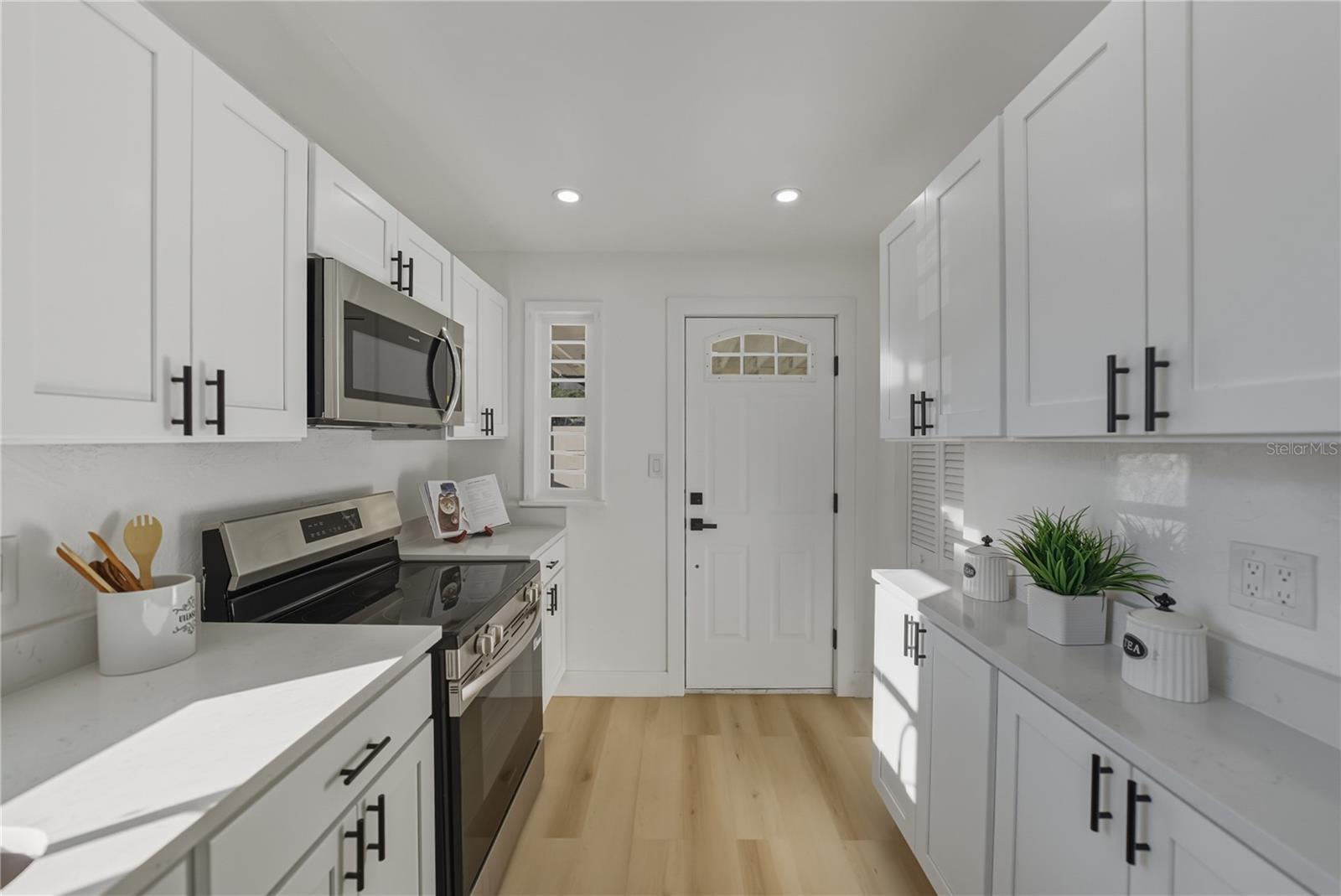 Image 19 of 49 For 542 64th Street S