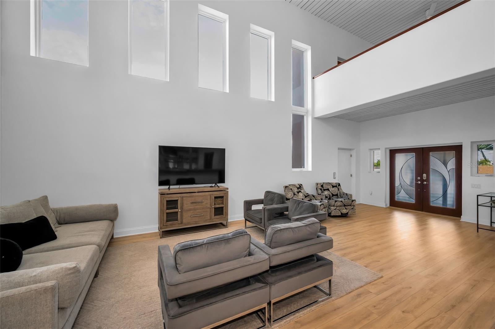 Image 12 of 52 For 10206 4th Street E