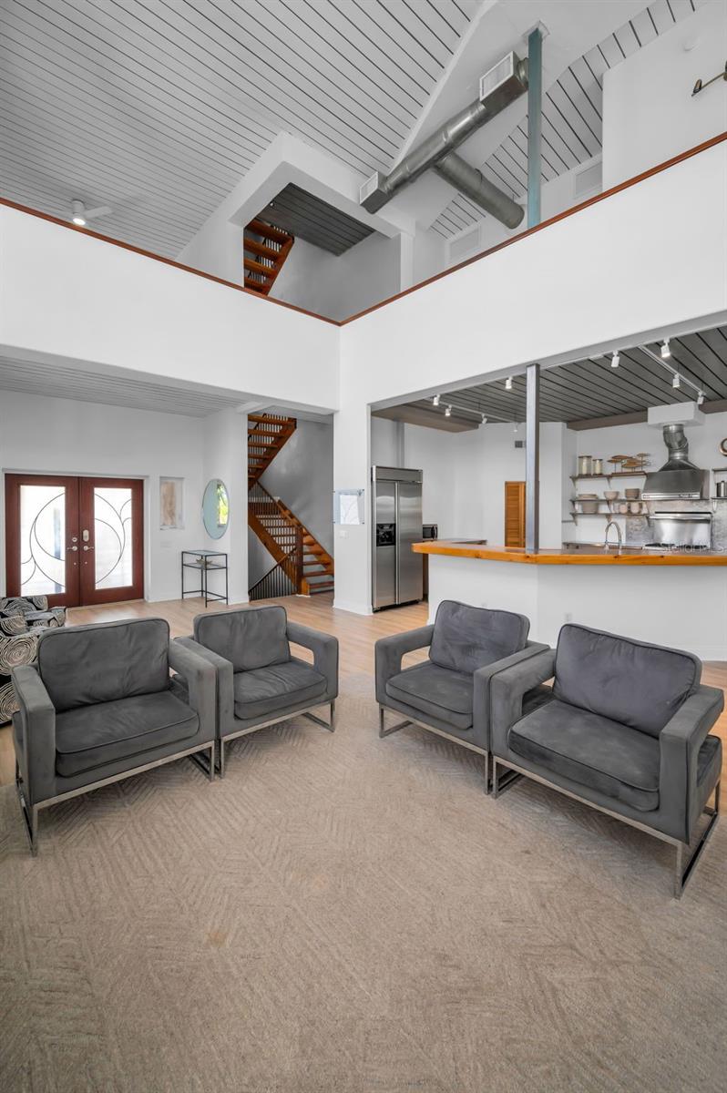 Image 14 of 52 For 10206 4th Street E