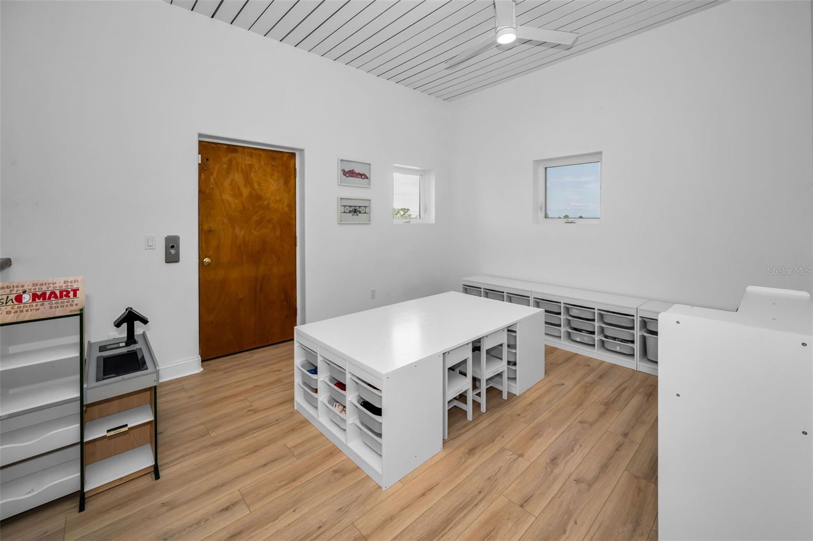 Image 27 of 52 For 10206 4th Street E