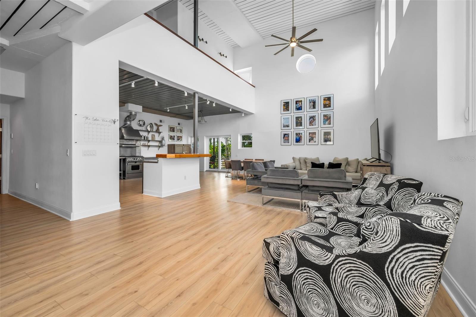 Image 8 of 52 For 10206 4th Street E