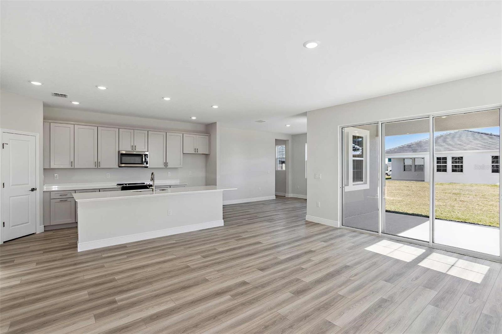 Image 8 of 22 For 9902 Surrey Rose Drive