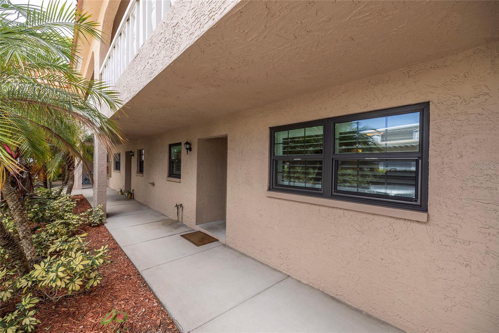 Image 22 of 32 For 1753 Belleair Forest Drive D3