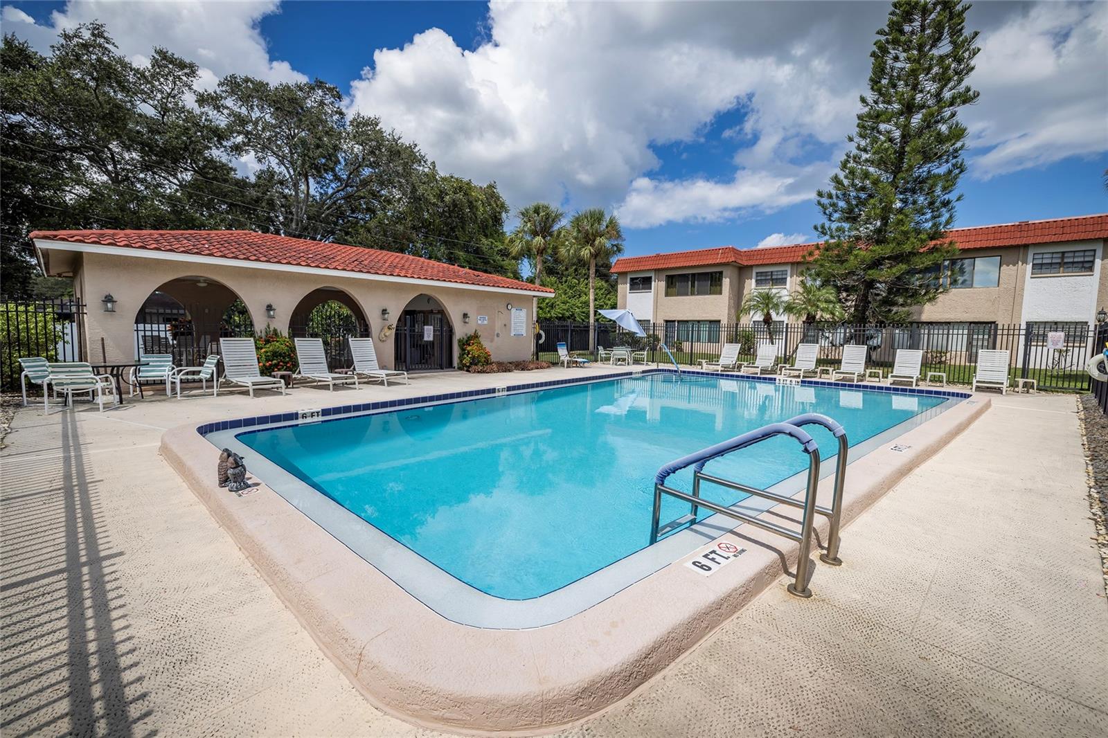 Image 26 of 32 For 1753 Belleair Forest Drive D3