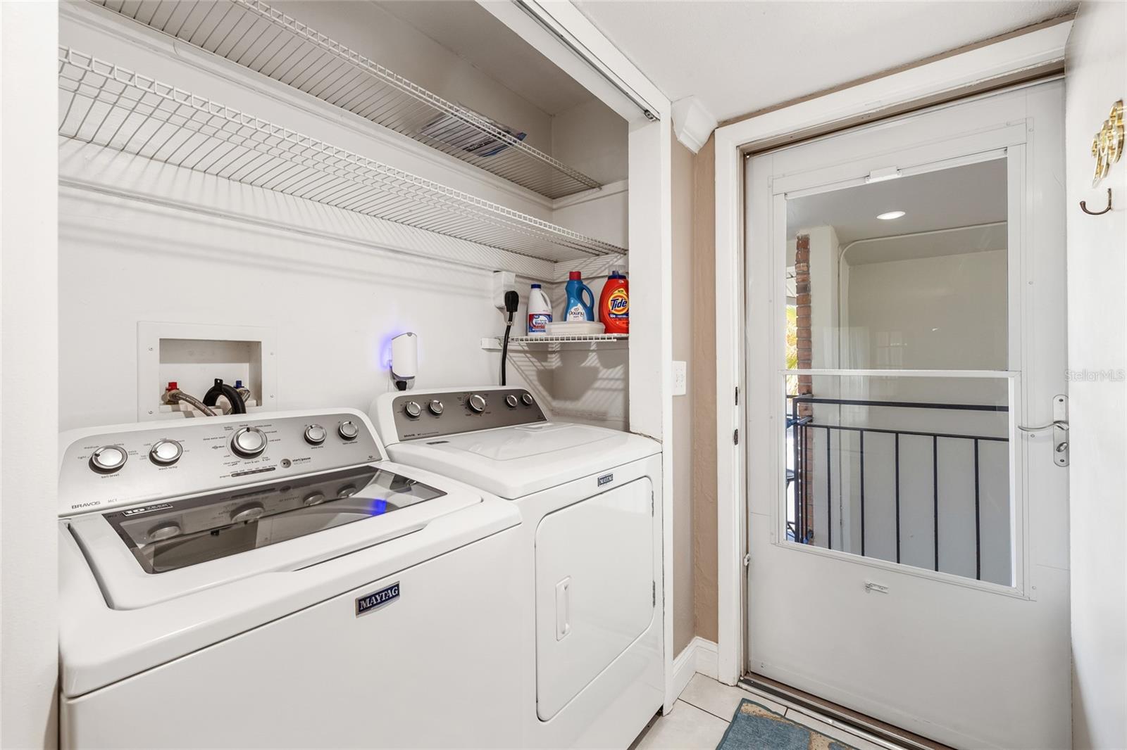 Image 4 of 27 For 4580 Overlook Drive Ne 293