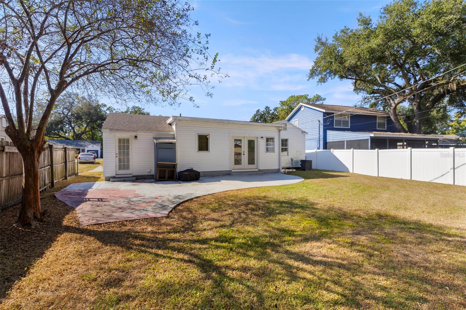 Image 30 of 31 For 911 Candlewood Avenue