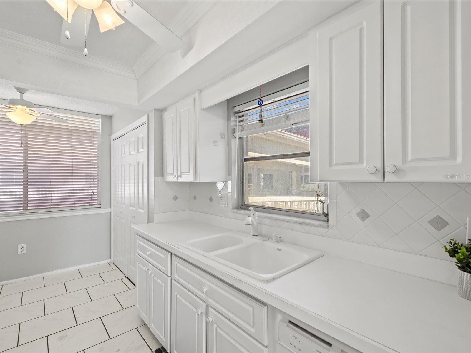 Image 12 of 60 For 2650 Pearce Drive 403