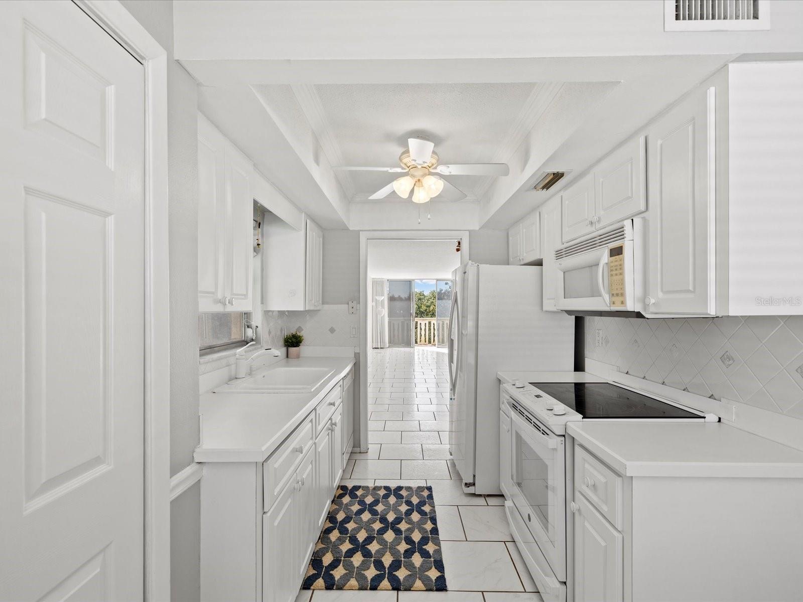 Image 9 of 60 For 2650 Pearce Drive 403