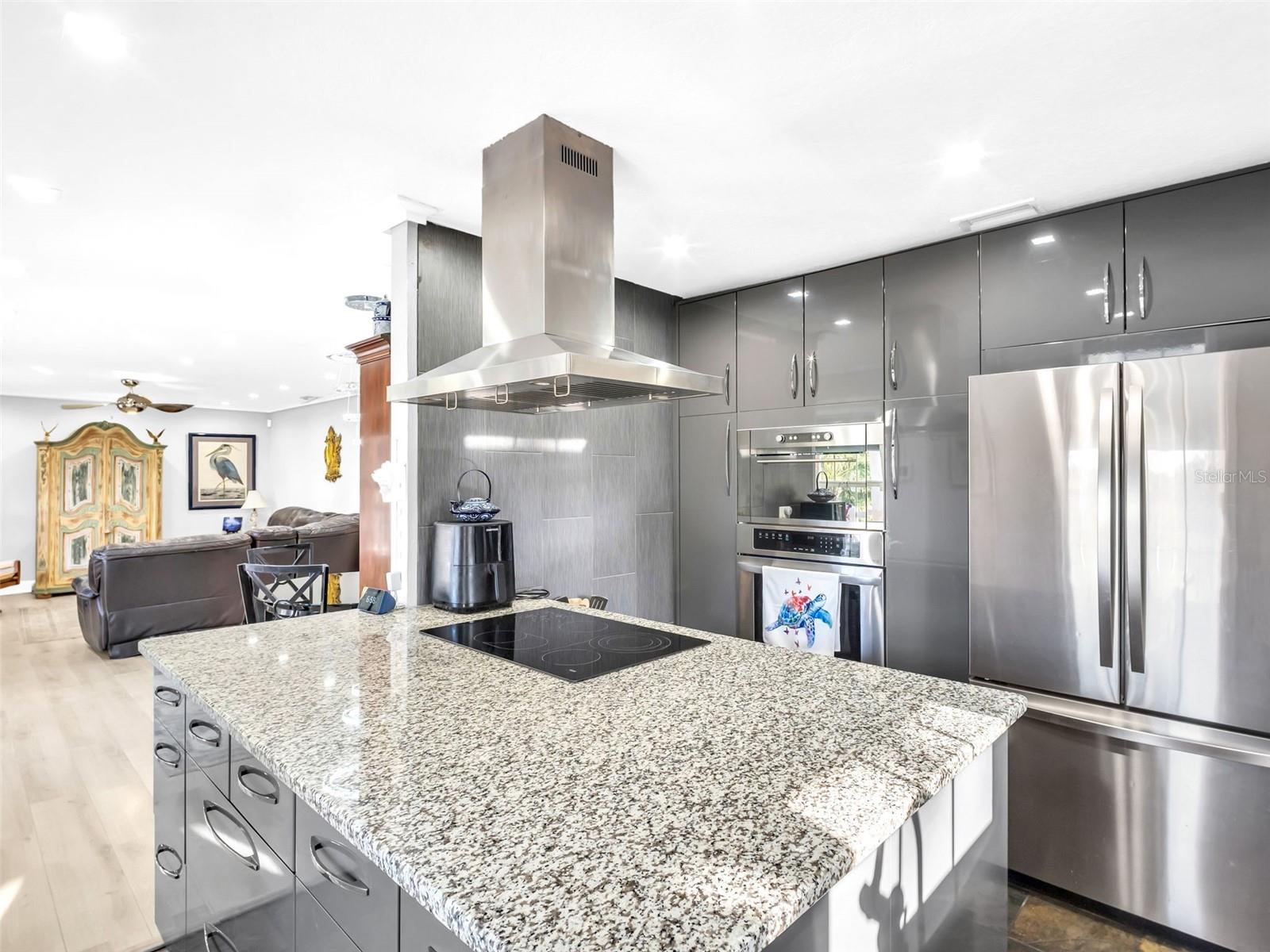 Image 12 of 92 For 4915 South Road