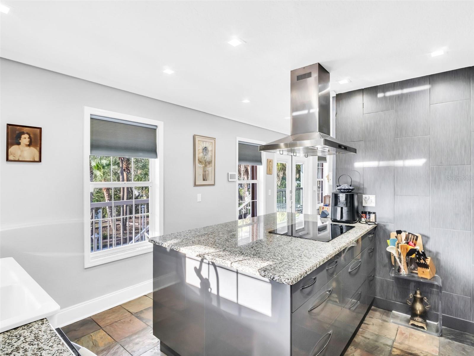 Image 16 of 92 For 4915 South Road