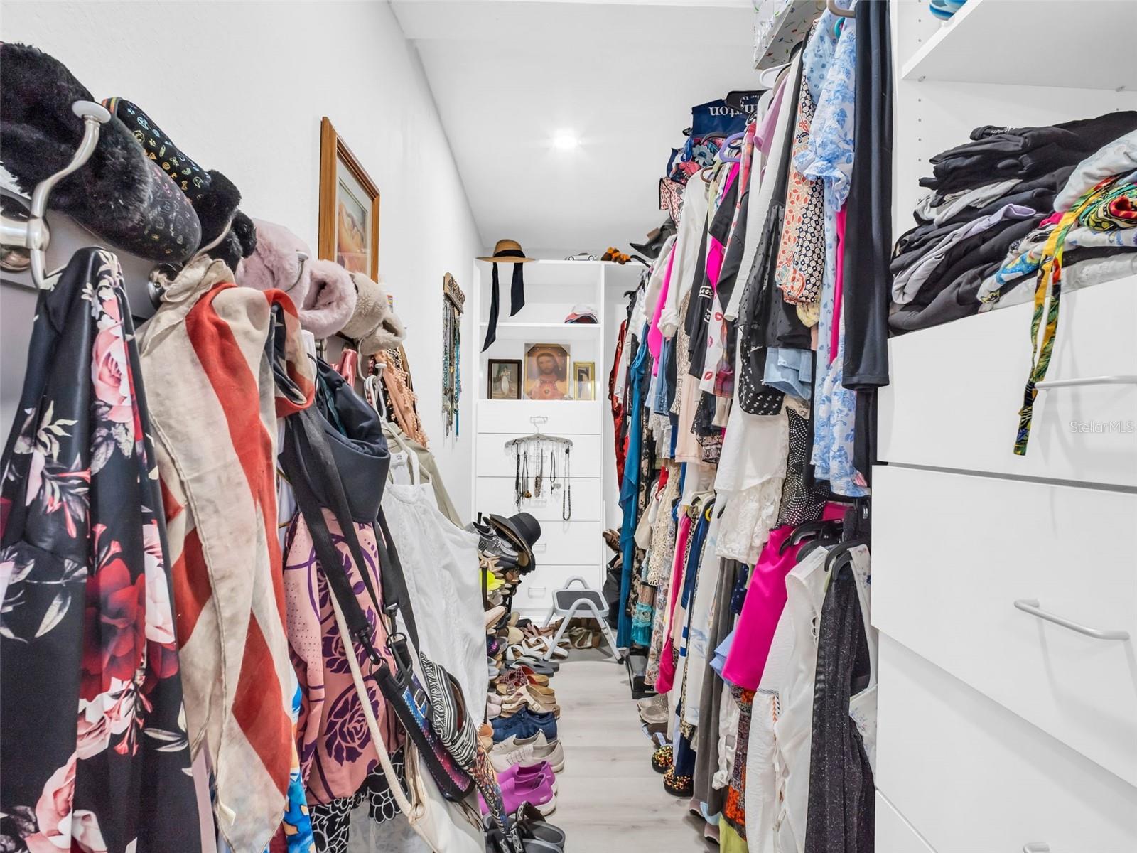 Image 26 of 92 For 4915 South Road