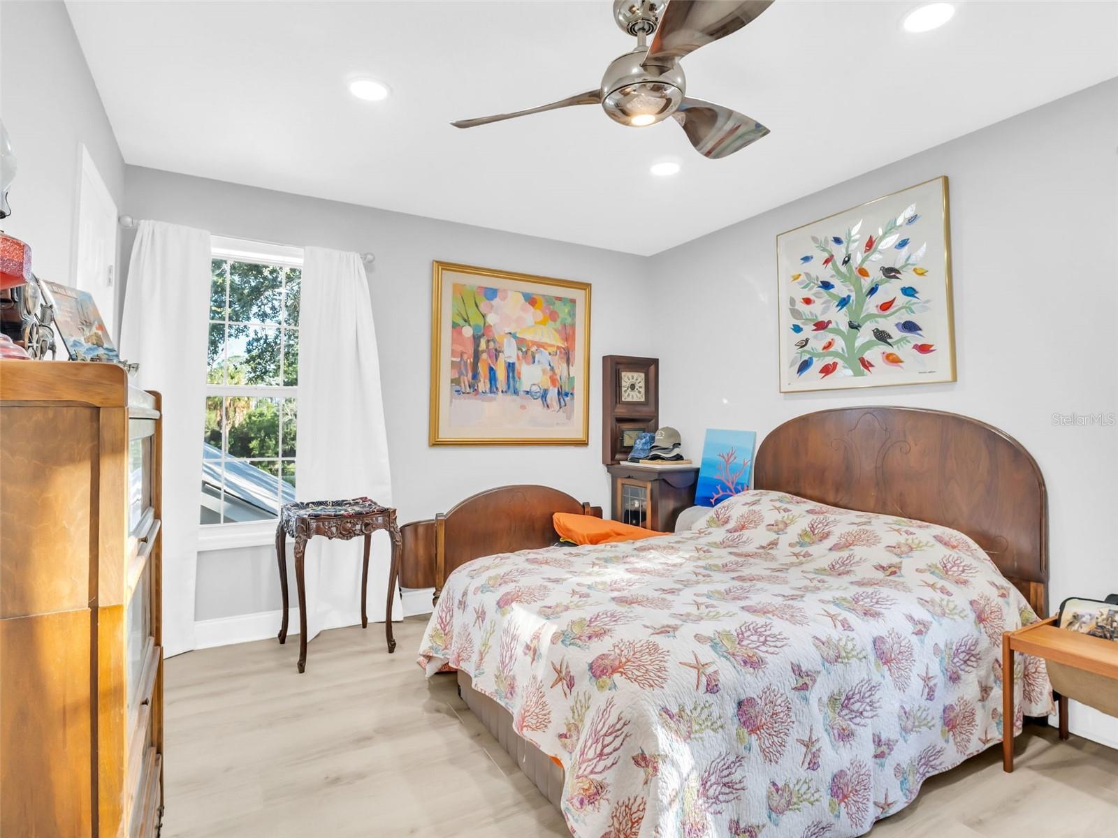 Image 27 of 92 For 4915 South Road