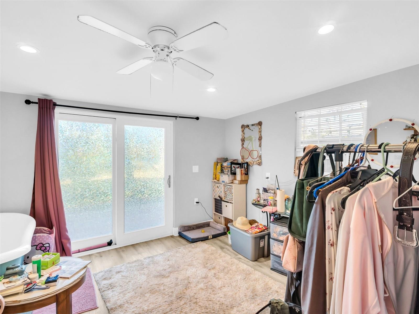 Image 31 of 92 For 4915 South Road